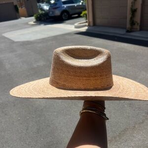 Lack Of Color Natural Straw Hat